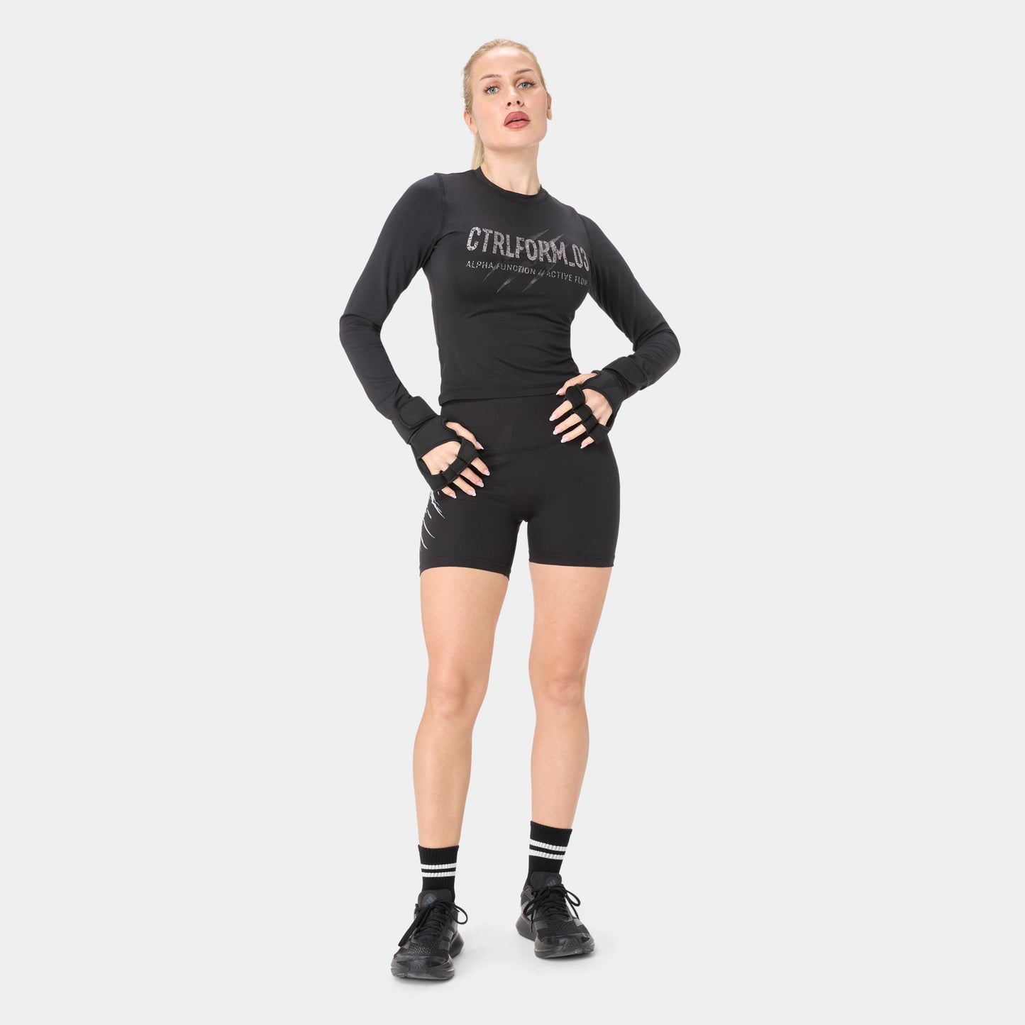 CTRLFORM_03 LONG SLEEVE TOP — WAR BLACK