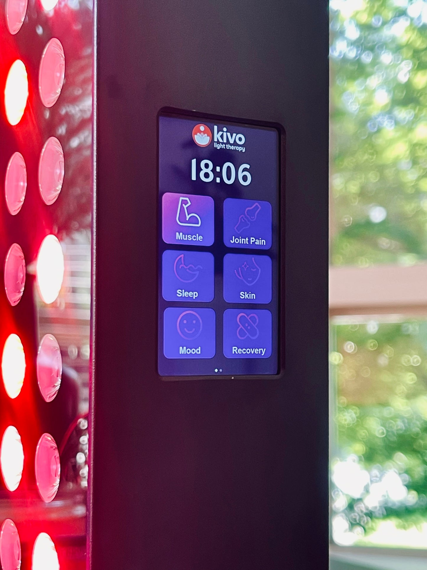 Kivo THREE-MAX Pro: Premium Large Red Light Therapy Panel