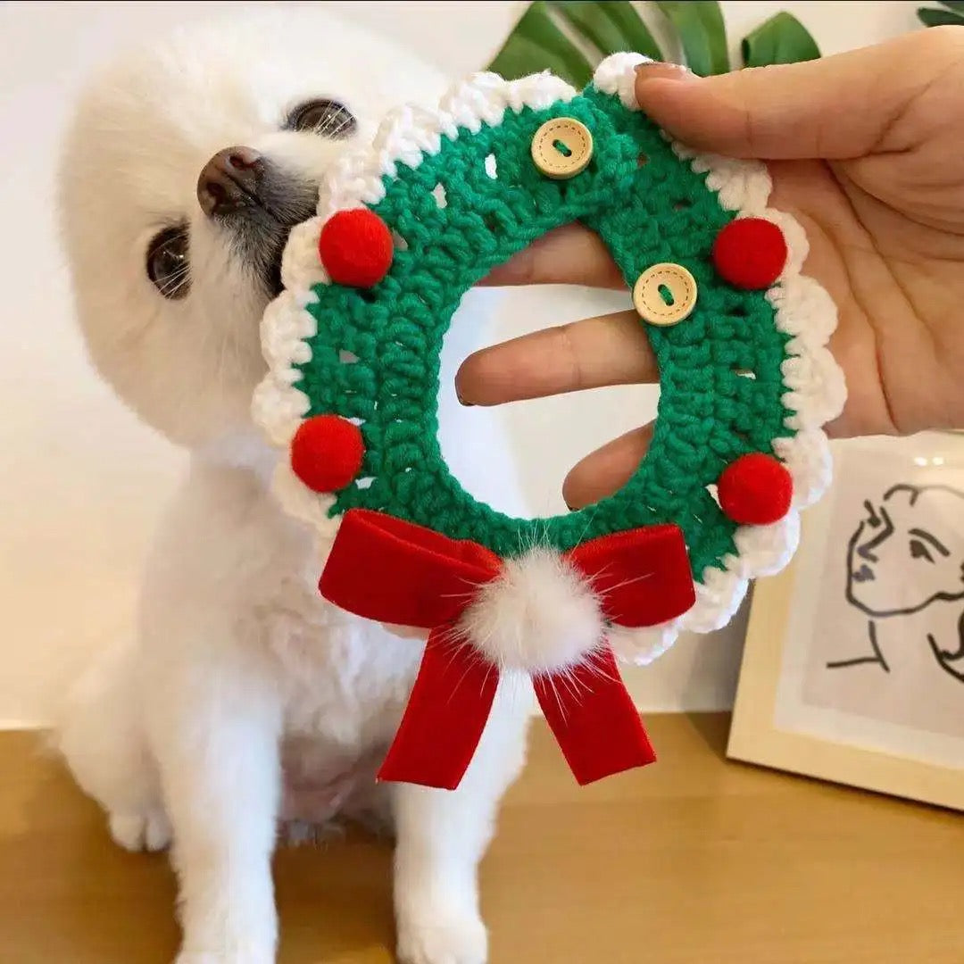 Christmas Wreath Bandana for Dogs – Festive Dog Bandana Accessory