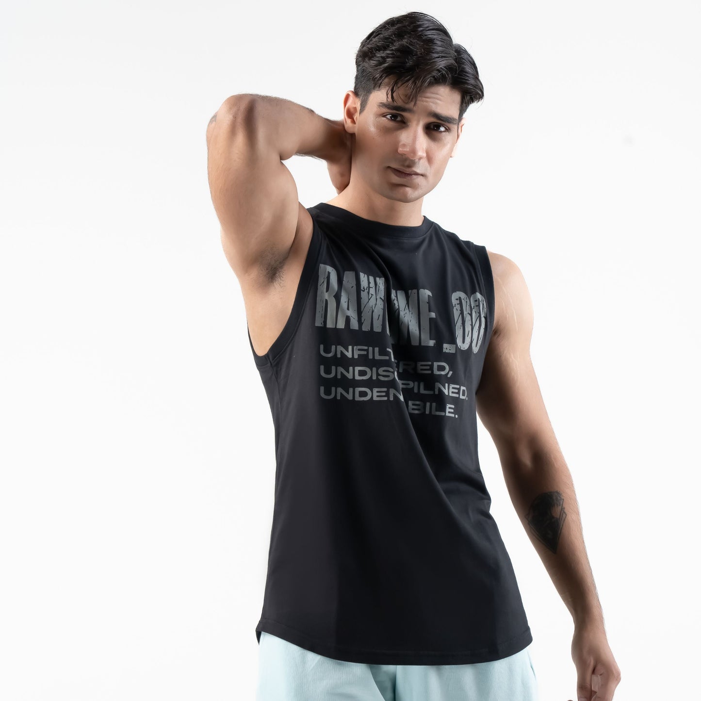 RAWLINE_00 VEST — WAR BLACK