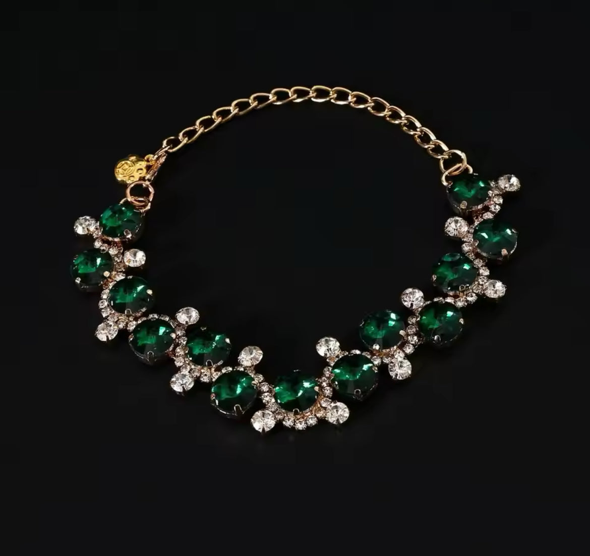Emerald Dog Necklace – Luxury Rhinestone Pet Necklace