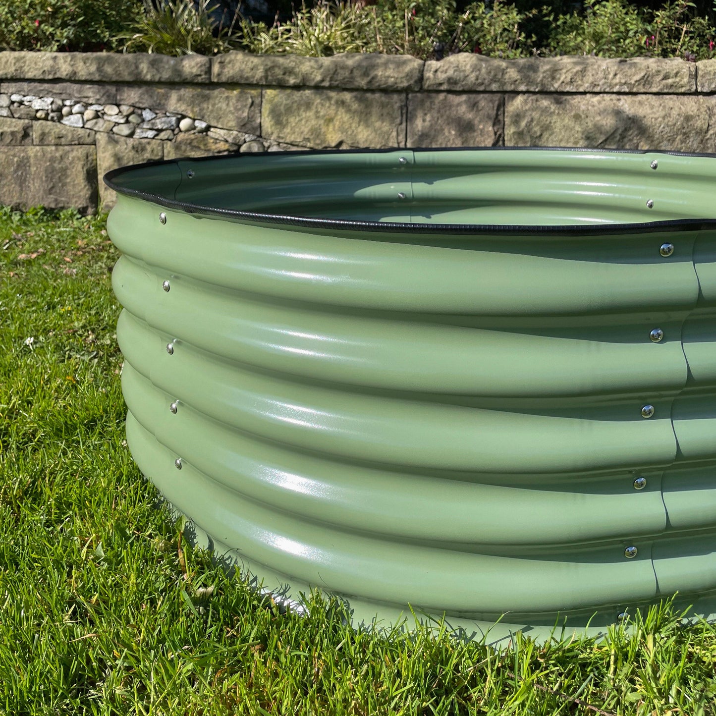 17" Tall Round Garden Bed Kit