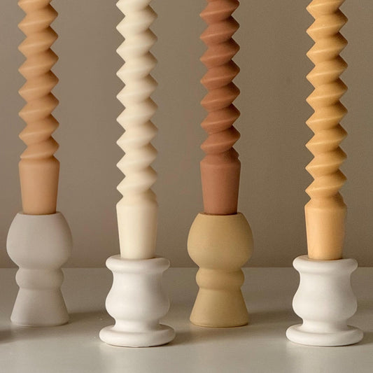 Sculptural Column Candlestick Holder: Minimalist Wedding Decor