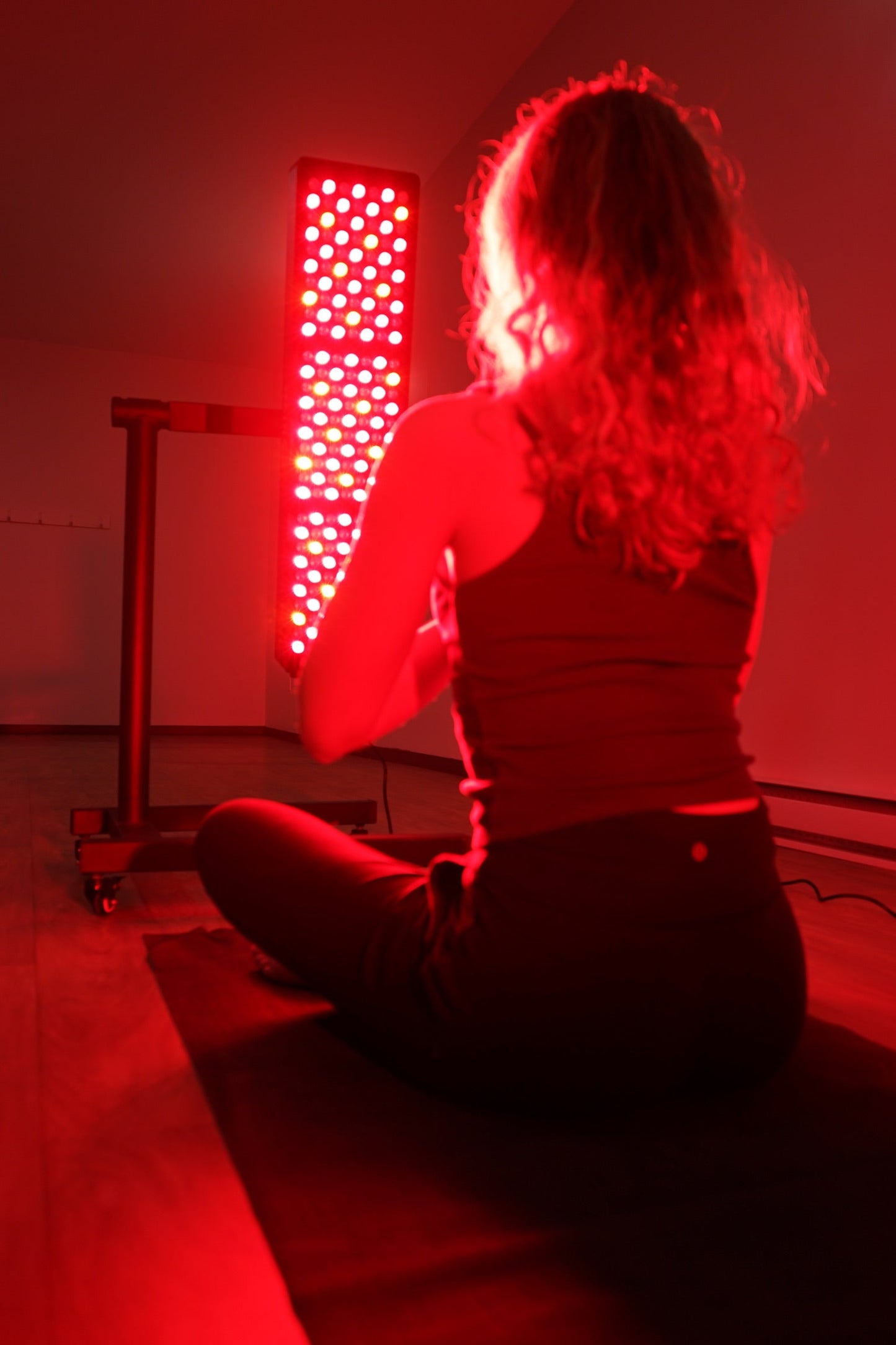 Kivo Elite 1000: Premium Medium Full Body Red Light Therapy Panel